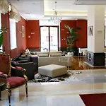 La Chicca Palace فندق ميلاتسو
